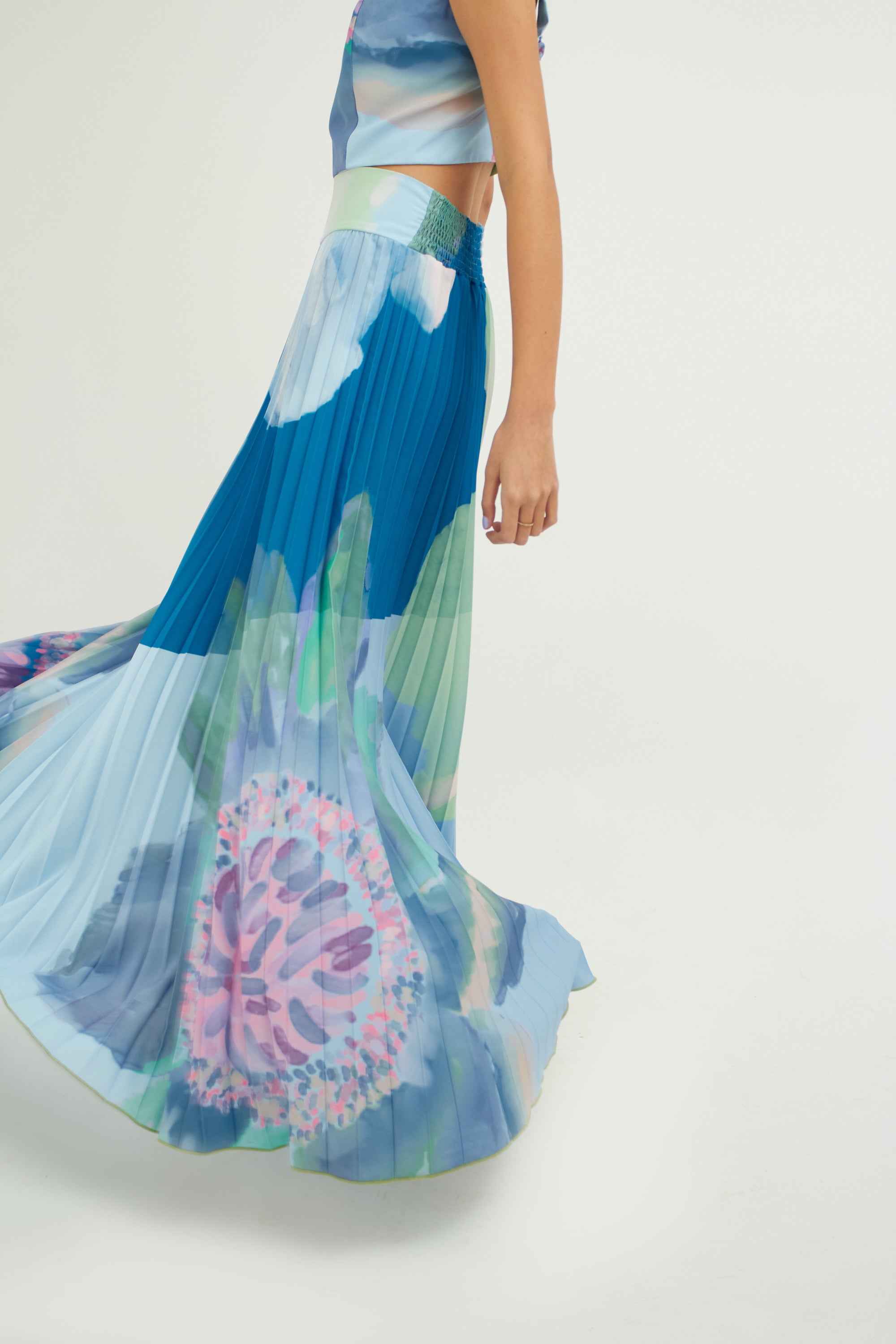 Free Pleated Rhythm of Colors Skirt