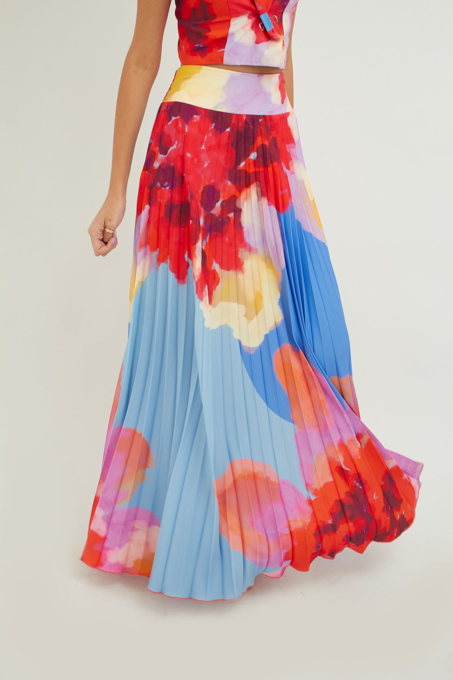Free Pleated Rhythm of Colors Skirt